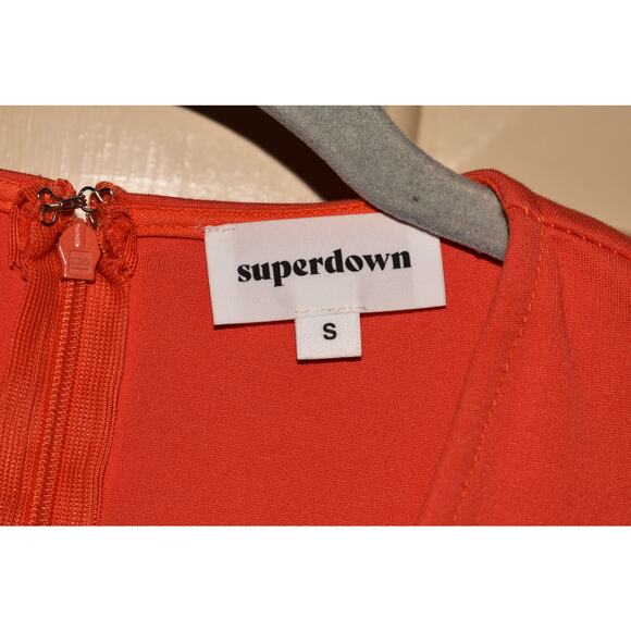 SUPERDOWN $68 Red Ponte Knit Skye‎ Mini Dress Sleeveless V-Neck Small - Picture 5 of 5